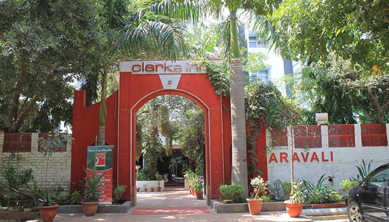 Aravali Clarks Inn Alwar Exterior foto