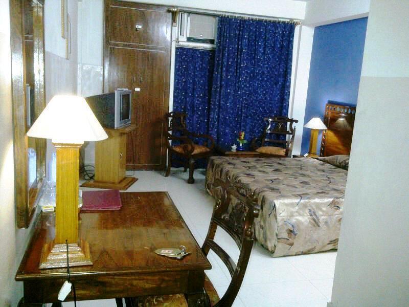 Aravali Clarks Inn Alwar Habitación foto