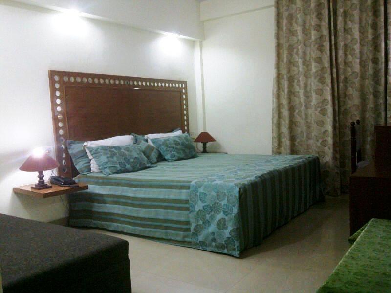 Aravali Clarks Inn Alwar Exterior foto