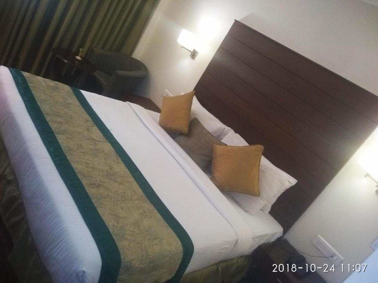 Aravali Clarks Inn Alwar Exterior foto